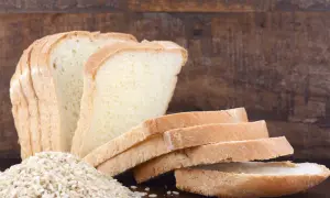 Jaki chleb bez glutenu wybrać? Najlepsze opcje i przepisy na domowy chleb