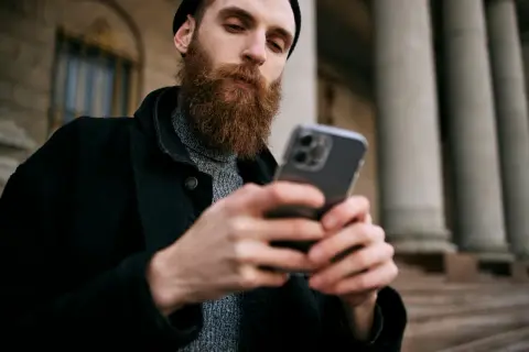 Jak korzystać z platform online bez ryzyka dla własnego budżetu