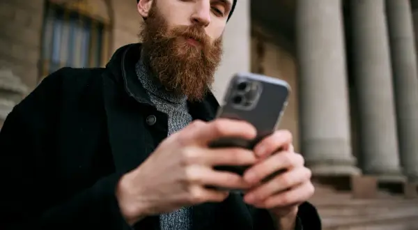 Jak korzystać z platform online bez ryzyka dla własnego budżetu