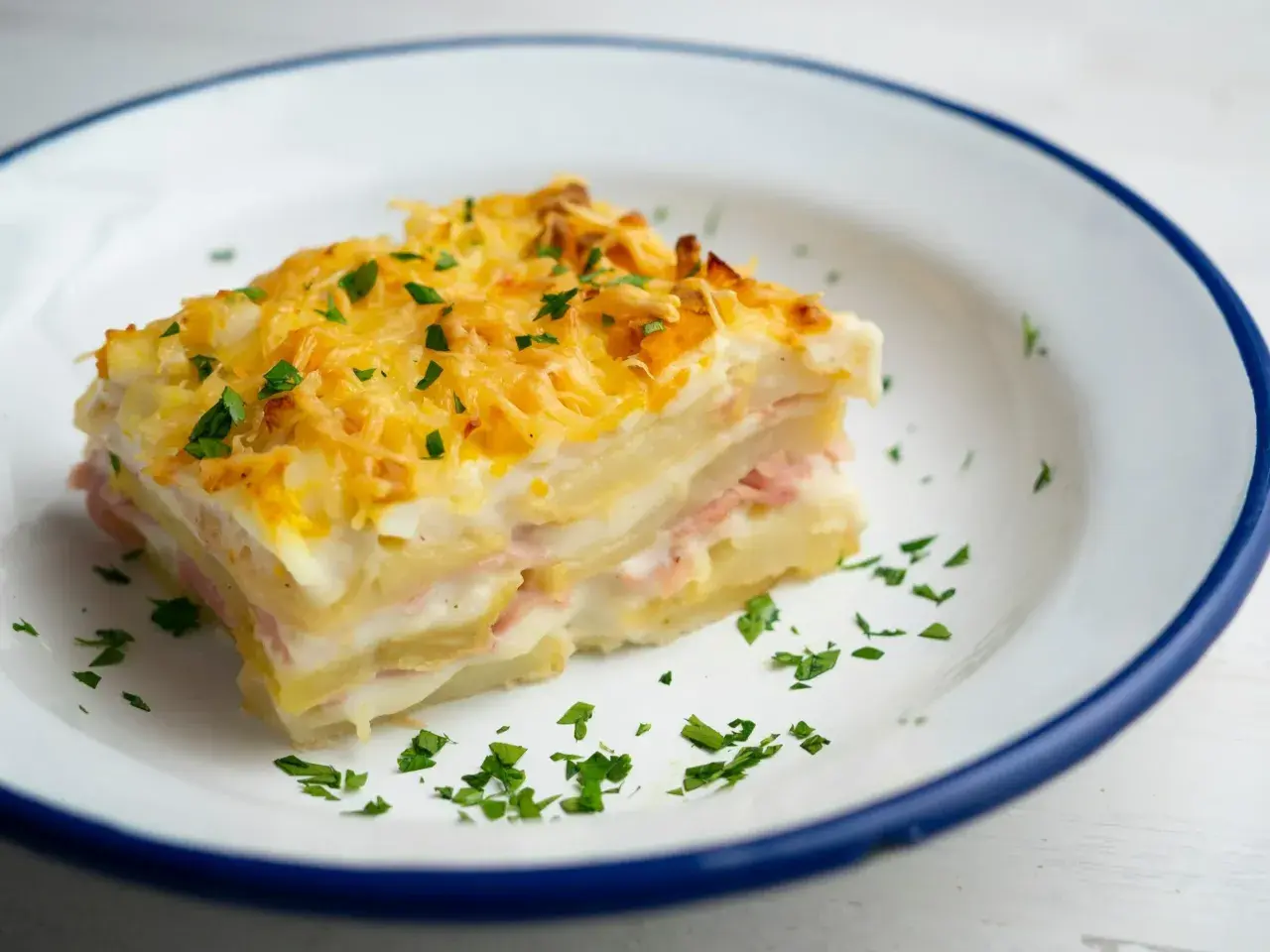 Pyszna zapiekanka a la lasagne – łatwy przepis na wyjątkowe danie