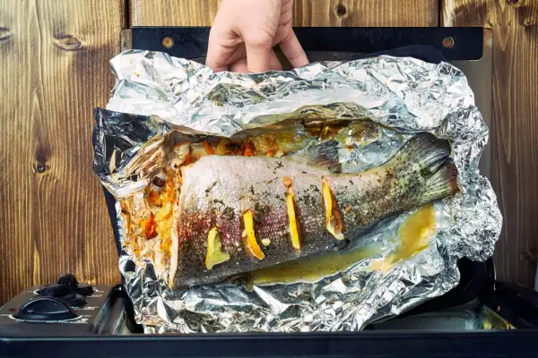 Jak upiec filet z ryby w piekarniku, aby był soczysty i smaczny